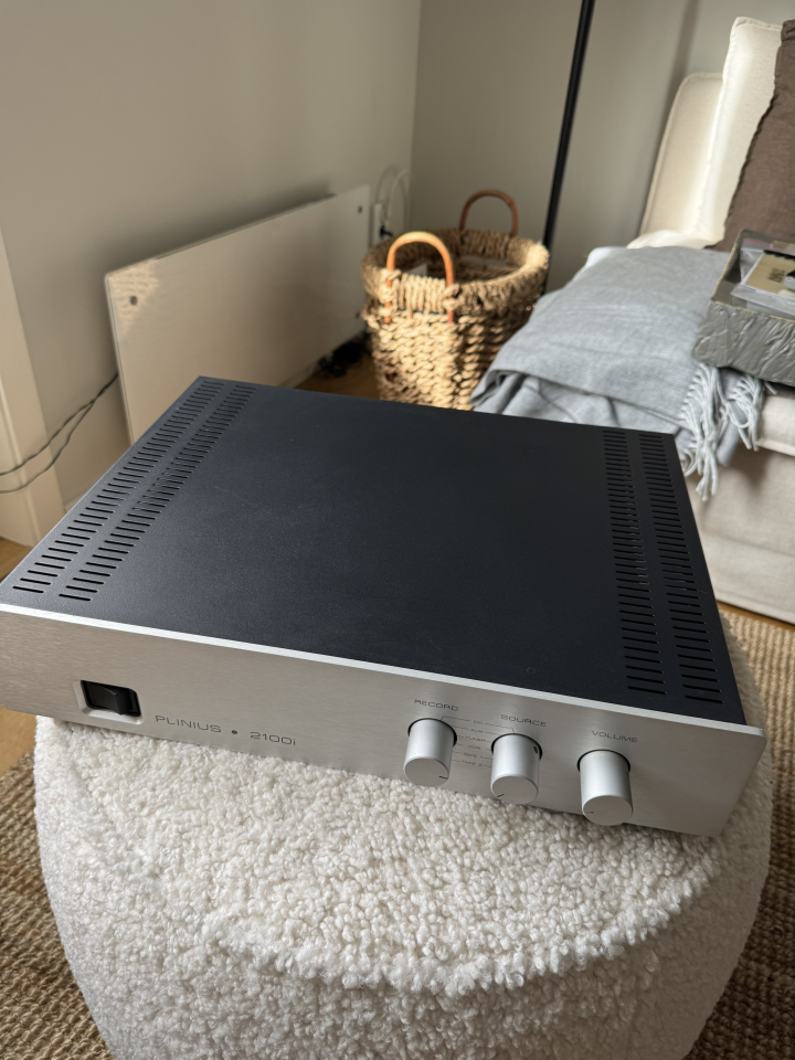 Plinius 2100i