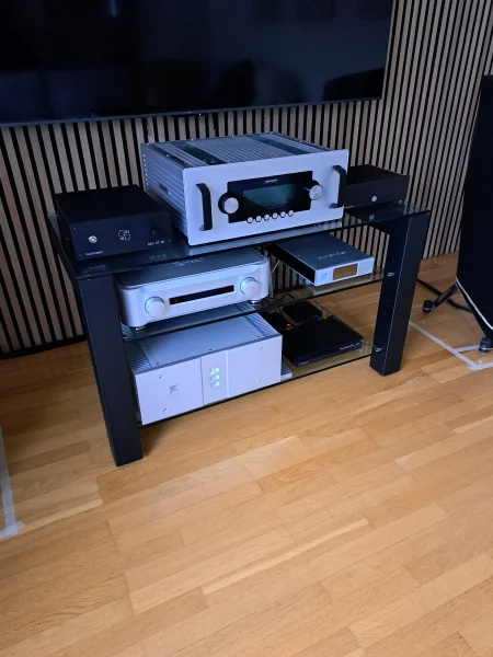 Hifim&ouml;bel, hifib&auml;nk  - Bild 2 av 3