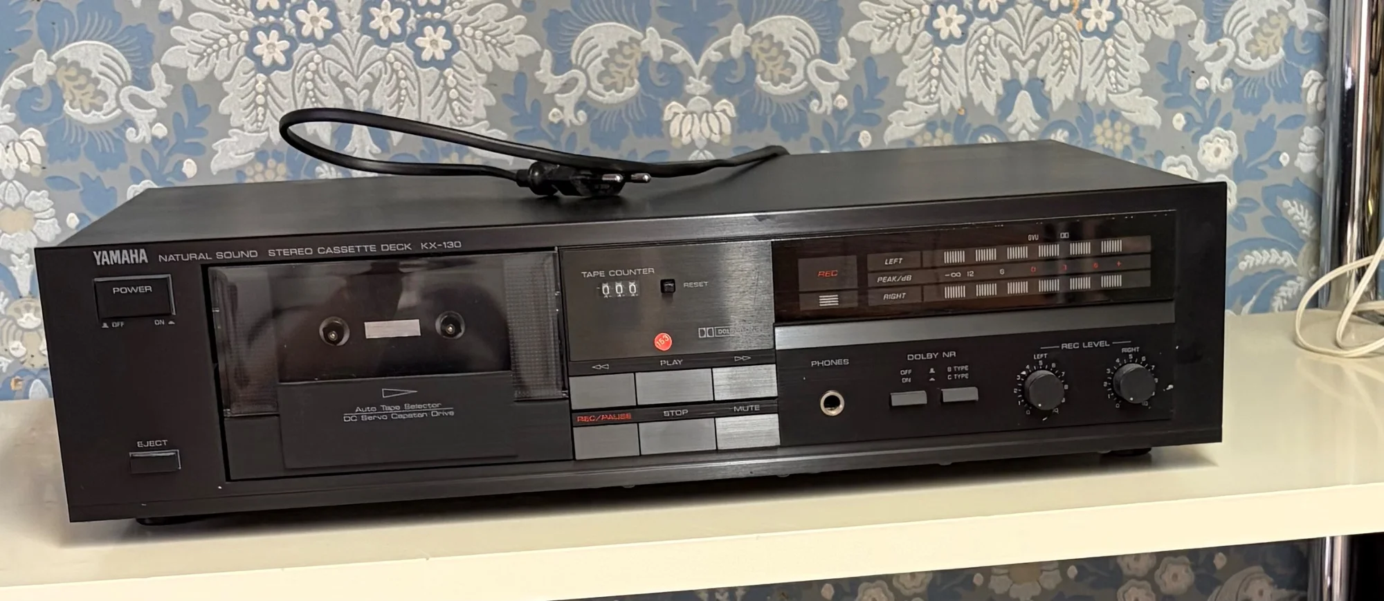 Yamaha KX-130 – Kassettdäck Yamaha KX-130 – Kassettdäck - Bild 1 av 1