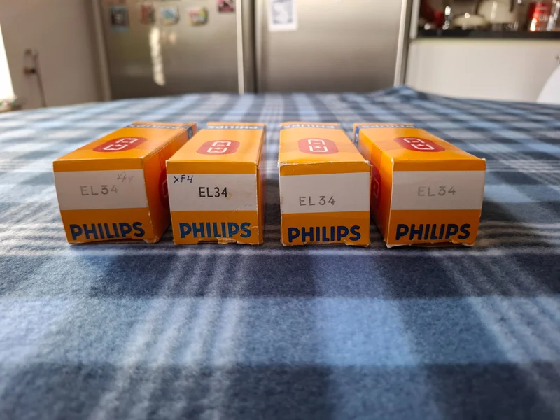 EL34 Philips / Mullard XF4 &ndash; Matchad kvartett (NOS) - Bild 1 av 6