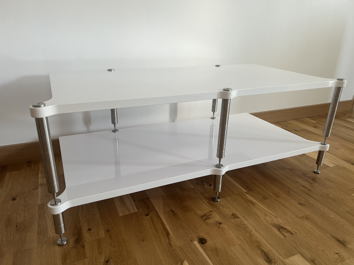 Neo high end rack