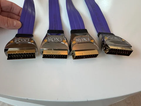 2 st IXOS 141 Flat SCART premiumkablar &ndash; 1,5 m