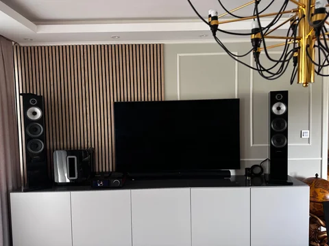 Bowers & Wilkins 704 s2