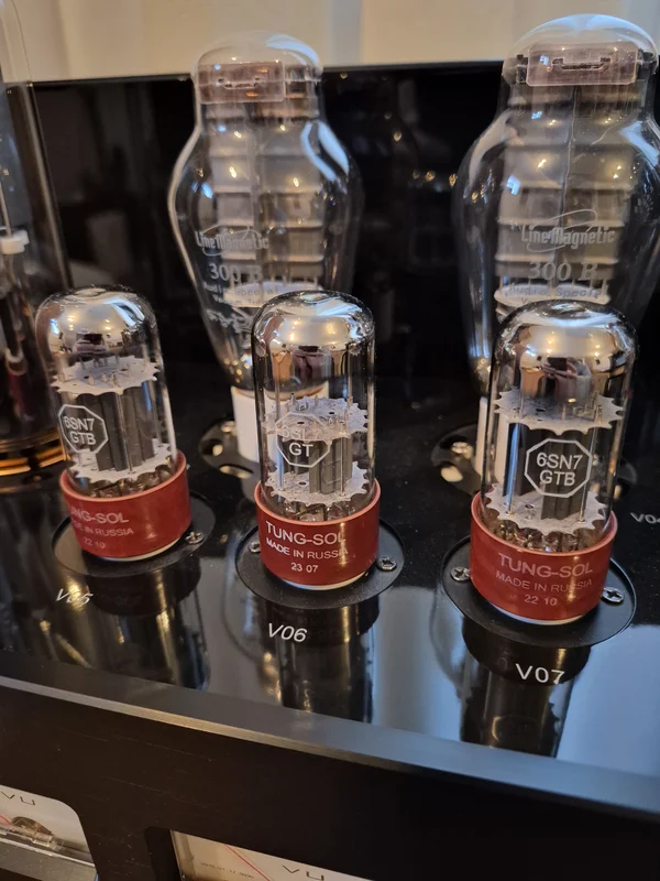 Line Magnetic 805ia R&ouml;rf&ouml;rst&auml;rkare  - Bild 3 av 7