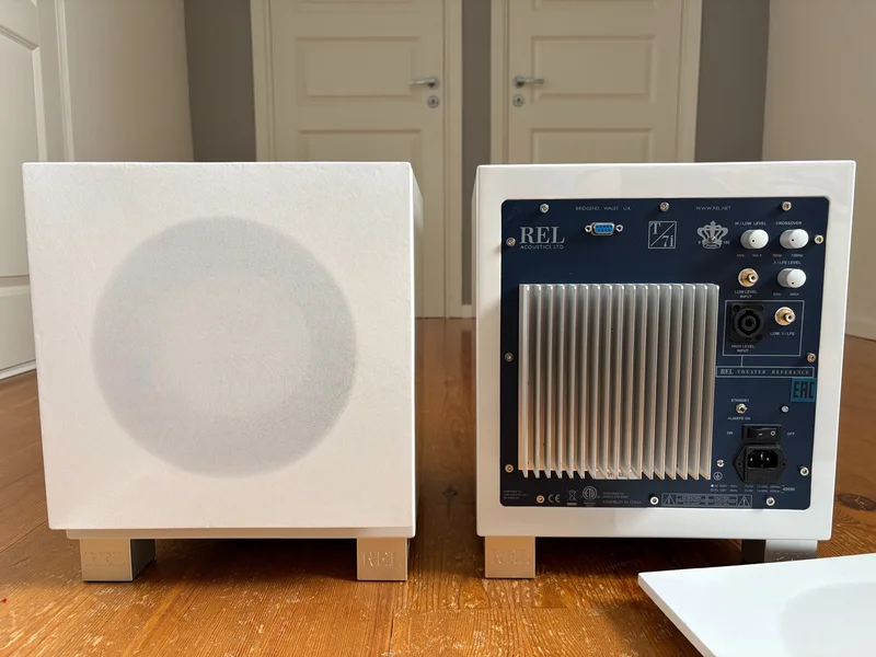 REL T/7i – två subwoofers i mycket fint skick REL T/7i – två subwoofers i mycket fint skick - Bild 2 av 3