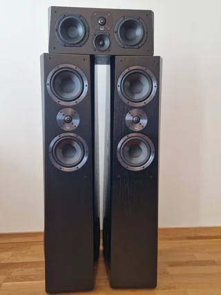 SVS Ultra Tower - golvh&ouml;gtalare