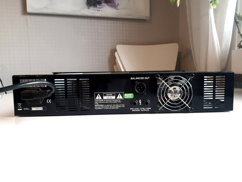 MAXWATT 300B  Ny Basförstärkare 300 Watt - Bild 11 av 14