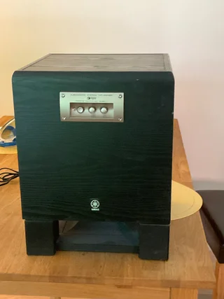 YAMAHA Subwoofer YST-SW320
