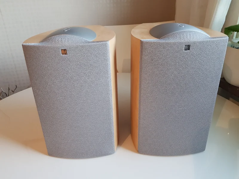 KEF Q1 Stativh&ouml;gtalare  - Bild 4 av 7