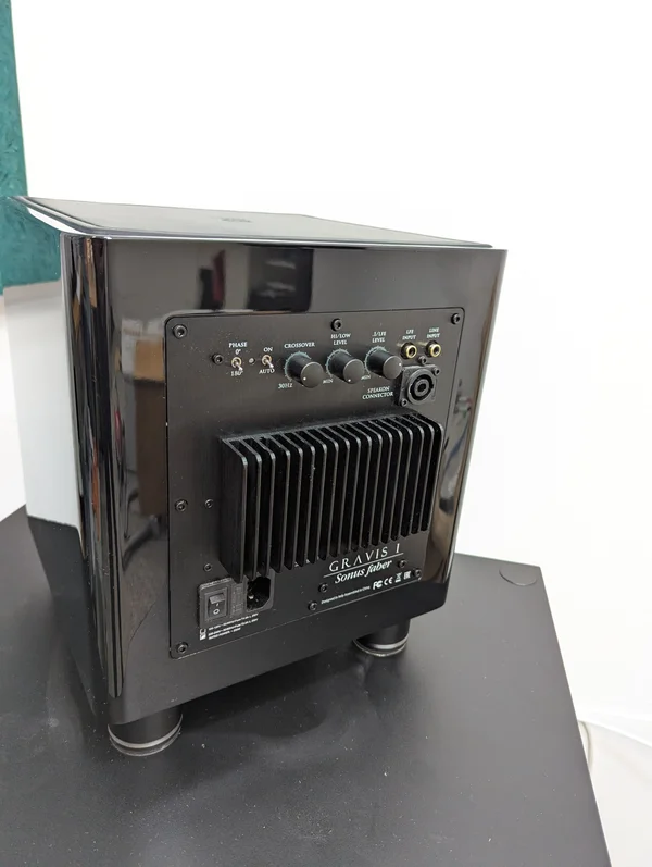 Sonus Faber Gravis 1 i h&ouml;gblank svart - Bild 2 av 9