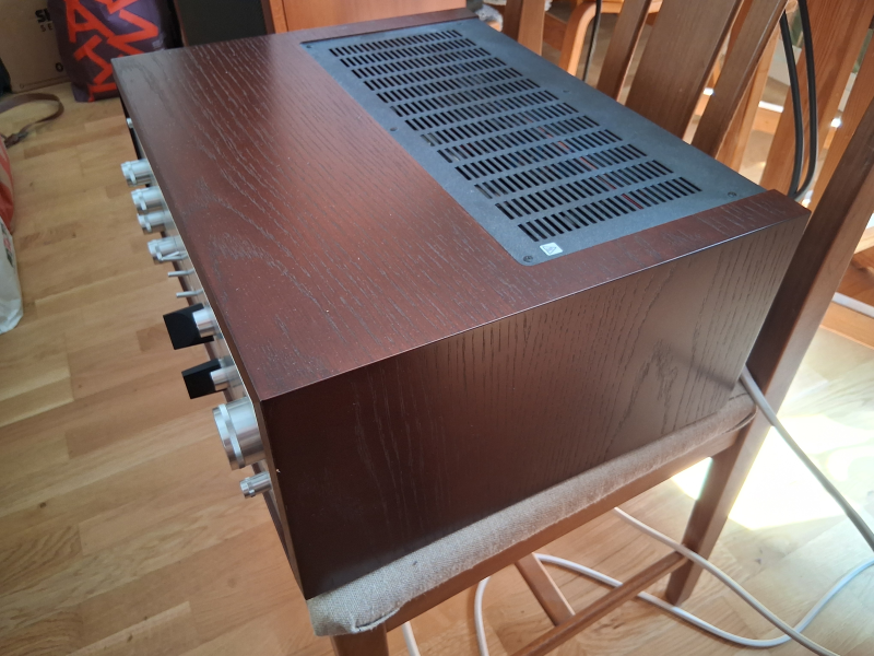 Luxman LX-380 med fjärrkontroll.  - Bild 3 av 6