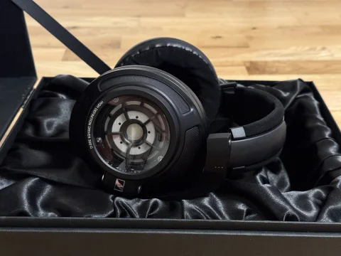 Sennheiser HD 820 Hörlurar