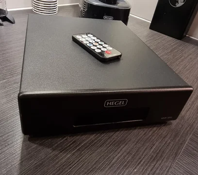 Hegel HD25