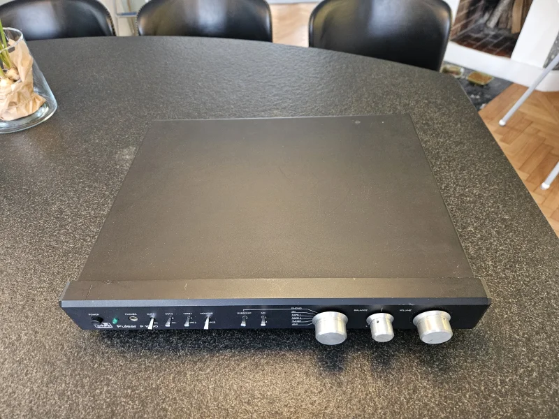 T+A Pulsar P1000, f&ouml;rf&ouml;rst&auml;rkare - Bild 2 av 3