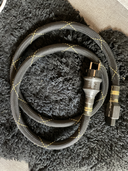 AudioQuest Ruby X3 Hyperlitz RCA-interconnect - Bild 5 av 6