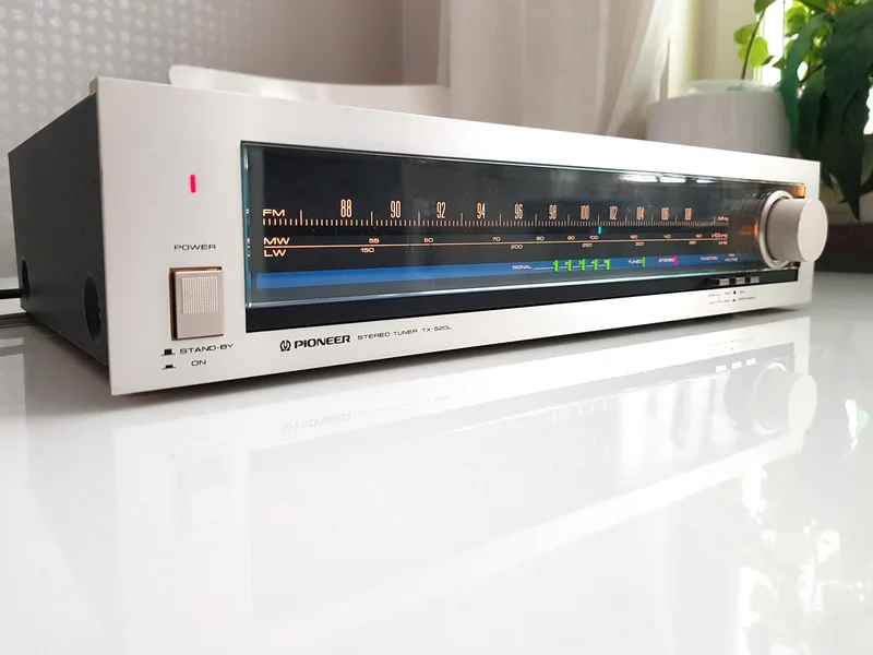 Pioneer TX-520L Stereo Tuner Pioneer TX-520L Stereo Tuner - Bild 2 av 9