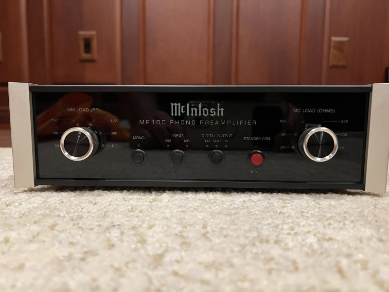 McIntosh MP100 Phono Preamplifier - Bild 2 av 4