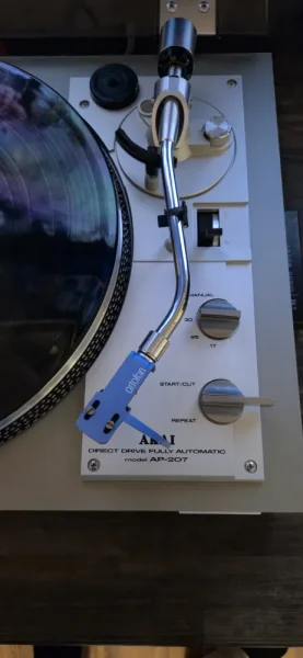 AKAI AP-207 skivspelare  - Bild 3 av 3