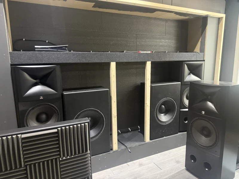 1st JBL M2 Center 1st JBL M2 Center - Bild 2 av 3