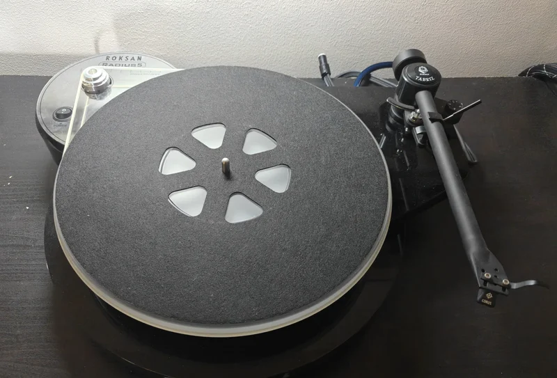 Roksan Radius 5 Mk2 - Bild 1 av 3