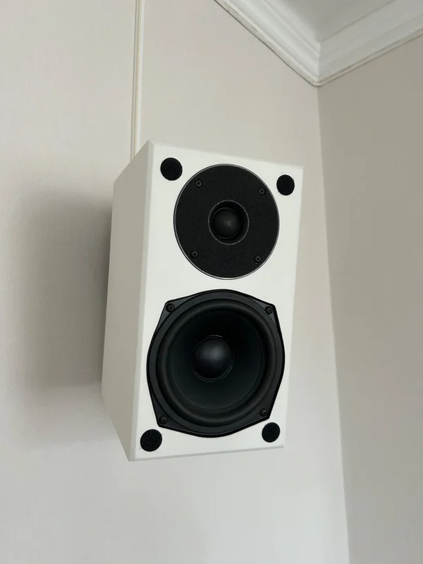 Totem Acoustic Mite Center o Bakh&ouml;gtalare  - Bild 3 av 6