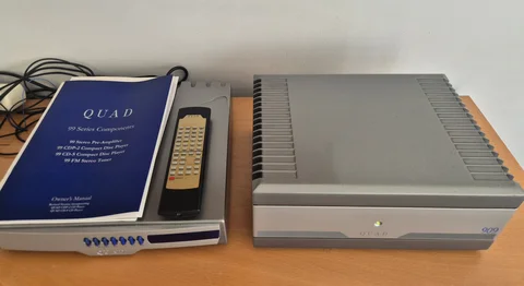 Quad 909 slutsteg & Quad 99 pre-försteg Quad 909 slutsteg & Quad 99 pre-försteg