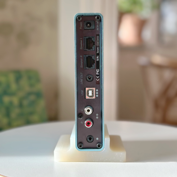 NuForce miniförstärkare med DAC, högtalare Tangent Evo E4