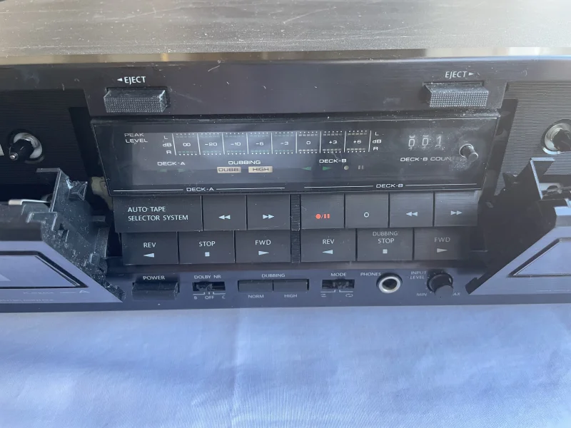 Dubbelkassettdäck Dubbelkassettdäck - Bild 2 av 2