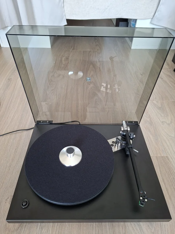 Rega Planar 3 - Bild 1 av 4