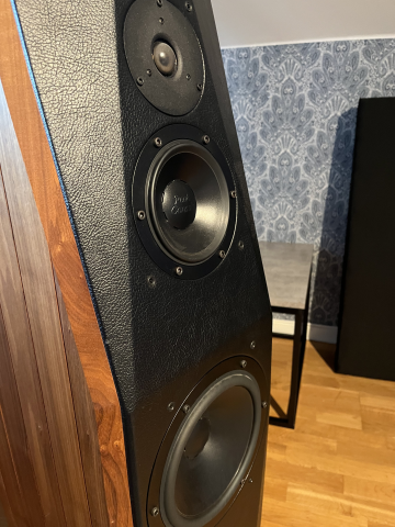 Peak Consult The Empress Signature  V