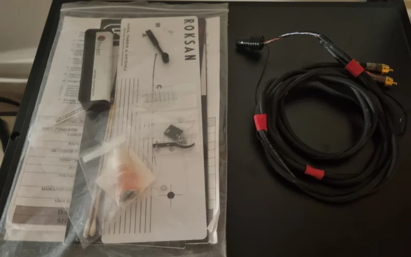 Roksan Radius 5.2 med Nima tonarm Roksan Radius 5.2 med Nima tonarm - Bild 4 av 4