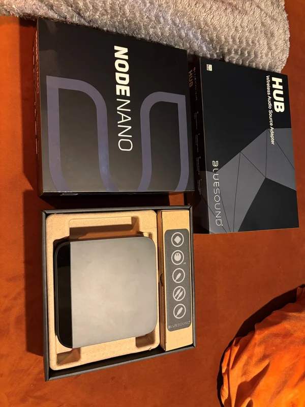 Bluesound Nano + Hub - Bild 1 av 1