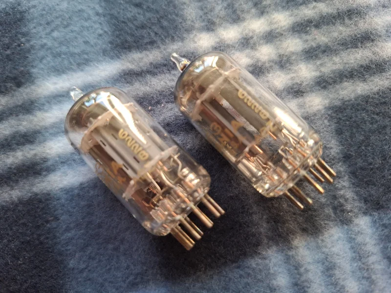 Sylvania 5963 (12AU7 / ECC82) &ndash; matchat par fr&aring;n 1962, USA - Bild 6 av 9