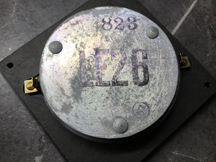 JBL LE26 diskanter