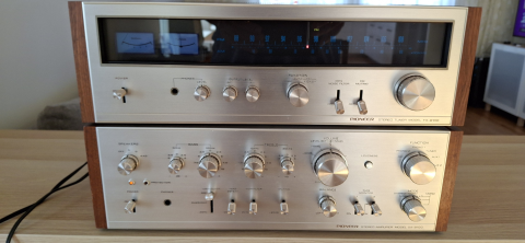 Pioneer SA 8100 och Pioneer TX 8100 FM/AM Tuner