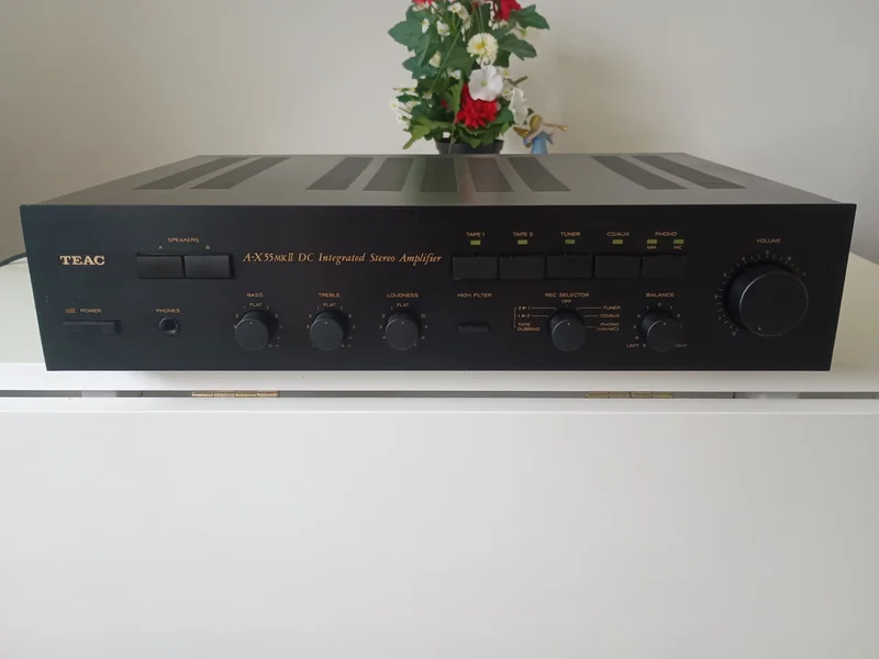 TEAC A-X55Mk2 TEAC A-X55Mk2 - Bild 1 av 2