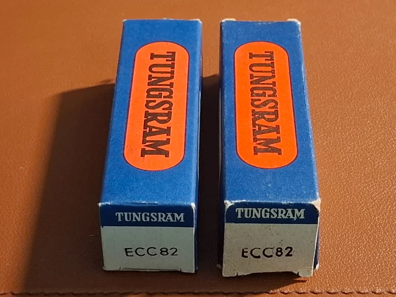 Tungsram ECC82 (12AU7) – NOS – Matchat par – 1960-tal – Originalkartonger Tungsram ECC82 (12AU7) – NOS – Matchat par – 1960-tal – Originalkartonger - Bild 1 av 6