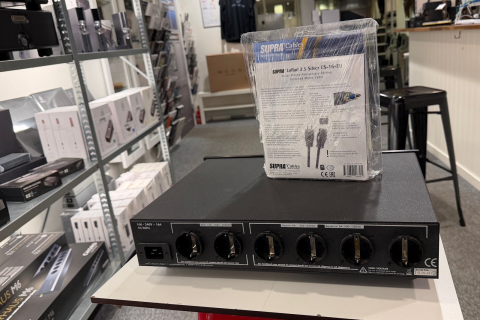 IsoTek - Aquarius EVO3 - Begagnad strömfördelare indivi... IsoTek - Aquarius EVO3 - Begagnad strömfördelare indivi...