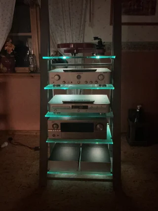 Schroers & Schroers Deltastatic Hifimöbel Schroers & Schroers Deltastatic Hifimöbel