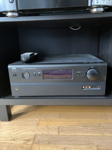 Nad T748 7.1 förstärkare