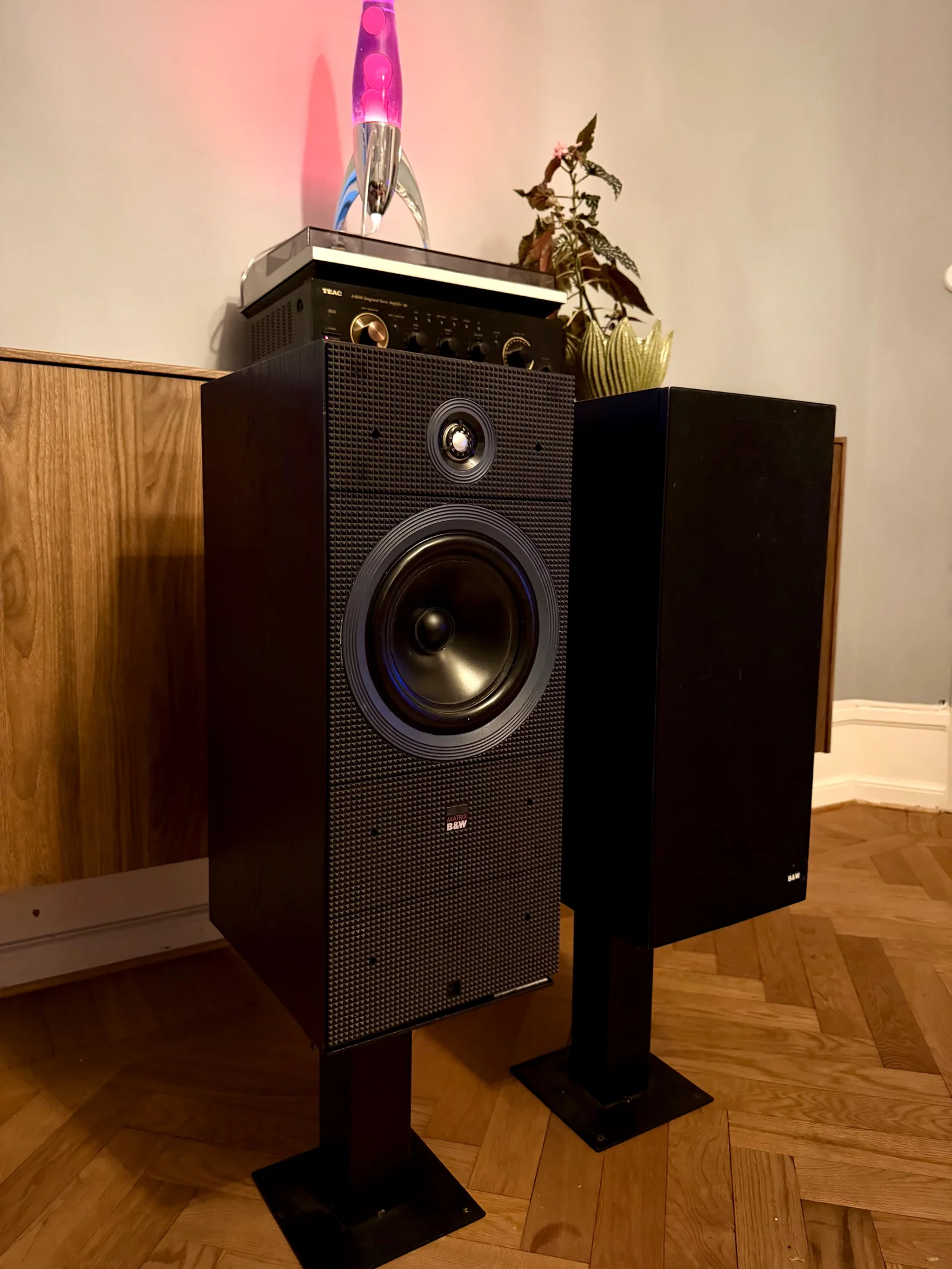 Bowers & Wilkins - Matrix 2 Series 2