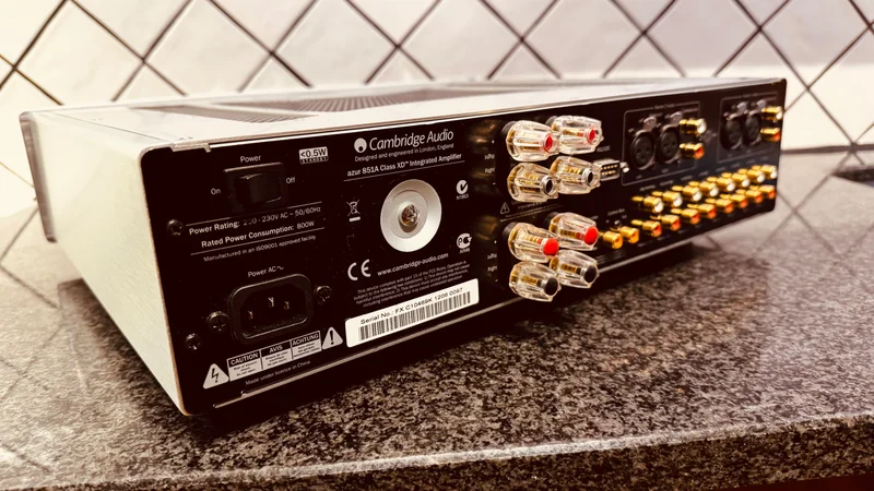 Cambridge Audio Azur 851A (Silver) &ndash; Kraftfull High-End f&ouml;rst&auml;rkare - Bild 6 av 8