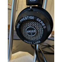 GRADO SR225E