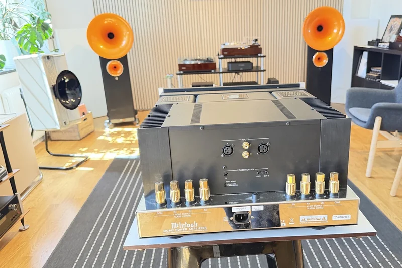 McIntosh MC302 - Begagnat slutsteg - Bild 2 av 2