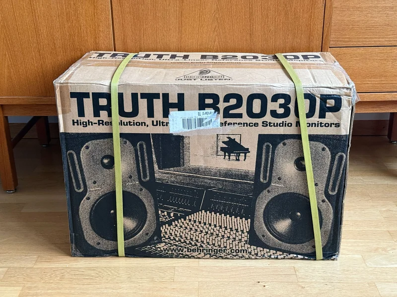 Helt nya professionella studiomonitorer! Behringer Truth B2030P Helt nya professionella studiomonitorer! Behringer Truth B2030P - Billede 1 af 3