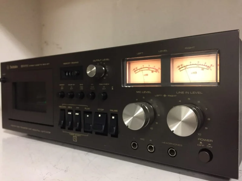 Technics - Bild 1 av 1