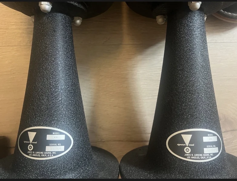 JBL H91 Signature Sound Horn & LE85 drivers JBL H91 Signature Sound Horn & LE85 drivers - Bild 2 av 4