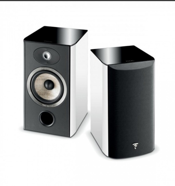 Focal Aria 906