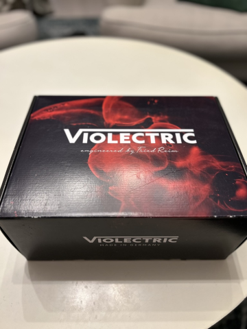 Violectric HPA V222 – Hörlursförstärkare i toppklass – Perfekt skick!