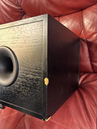 Bowers & Wilkins